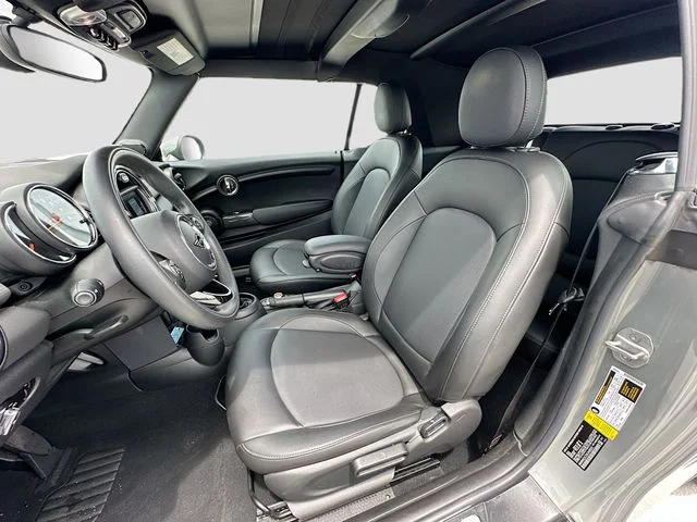 Used 2019 Gray MINI Signature image 21