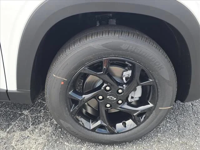 2026 Chevrolet Trax LT - Photo 35