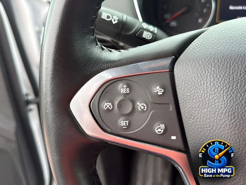 Used 2022 White Chevrolet LT Leather image 10