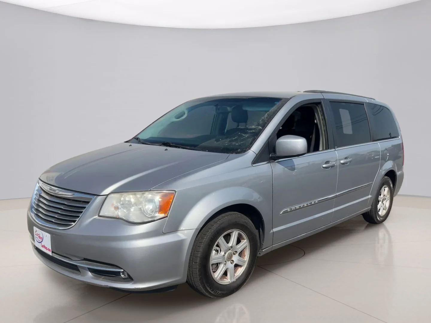 Used 2013 Silver Chrysler TOURING image 1