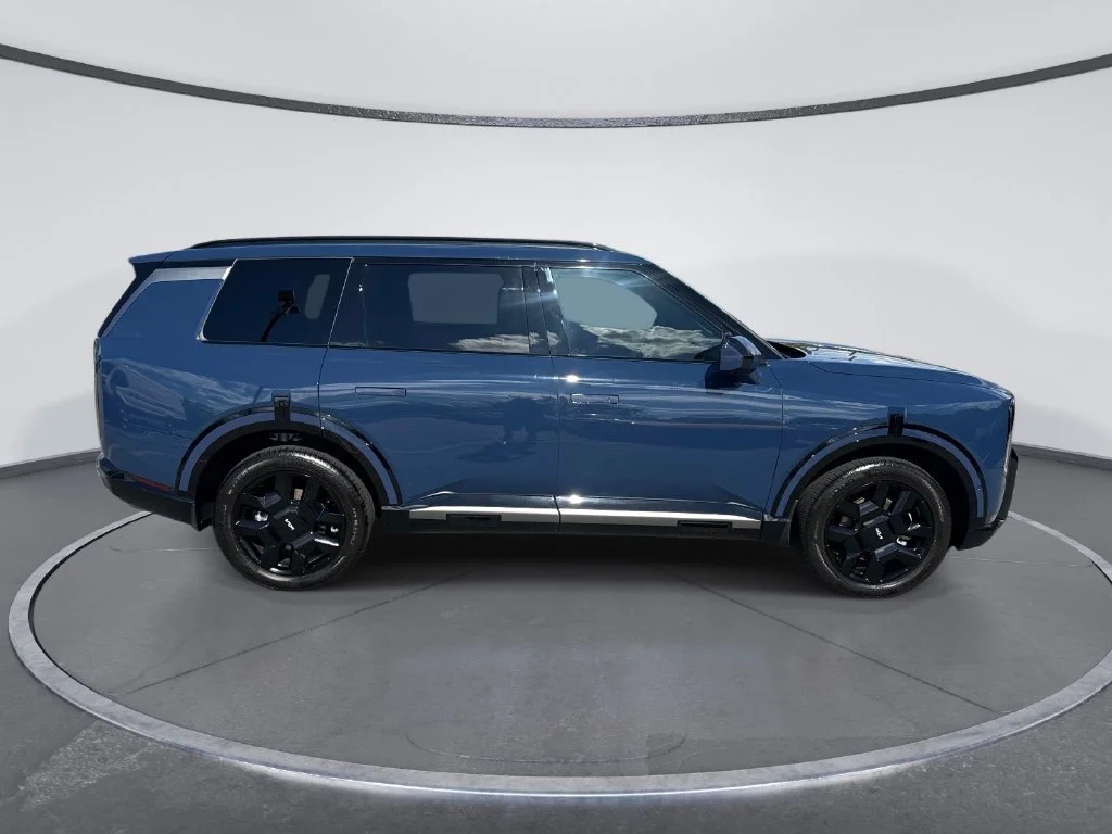 Used 2027 Black Kia SX-Prestige image 8