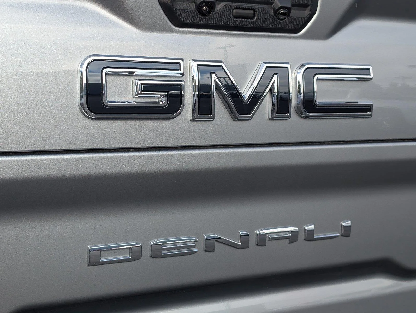 New 2026 Sterling Metallic GMC Denali Ultimate image 6