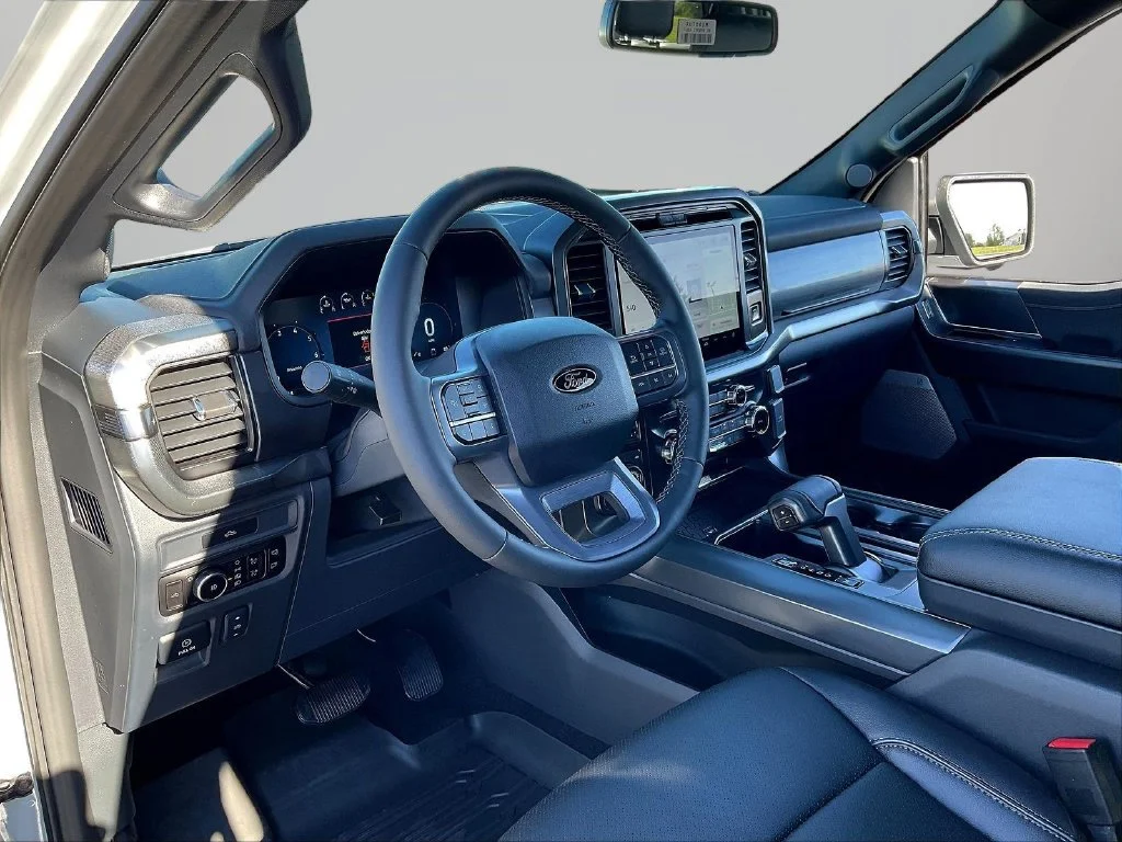 New 2026 Avalanche Ford Lariat® image 7