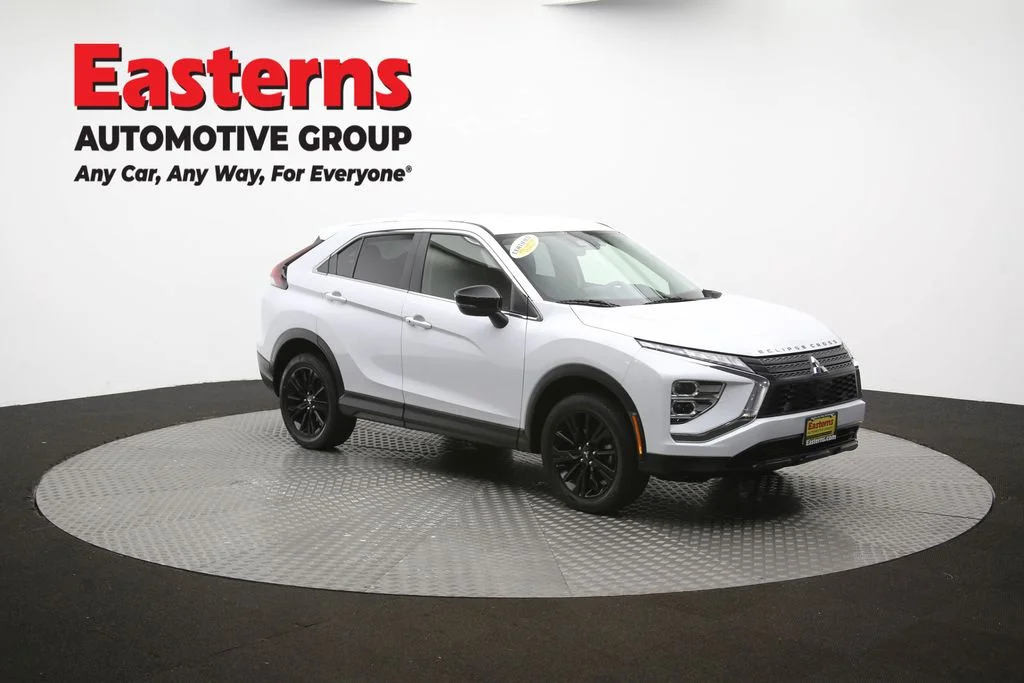 Used 2024 White Mitsubishi LE image 47