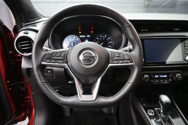 Used 2021 Red Nissan SR image 9