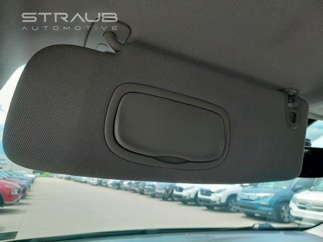 Used 2022 Brilliant Black Crystal Pearlcoat Chrysler Touring L image 28