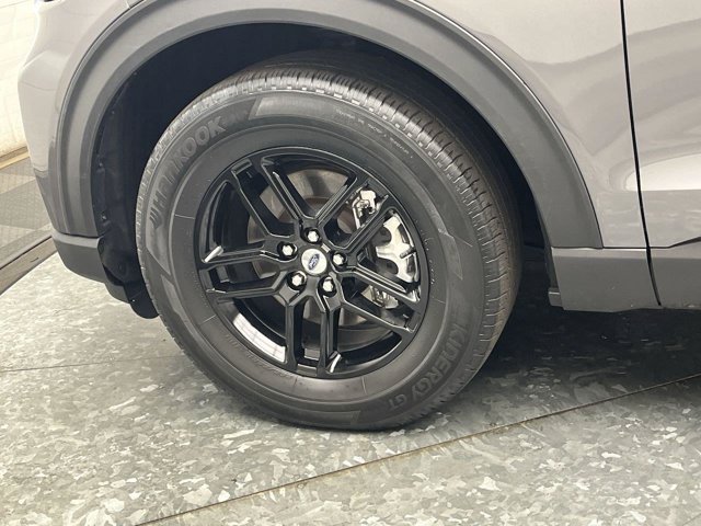 Used 2025 Carbonized Gray Ford Active image 34
