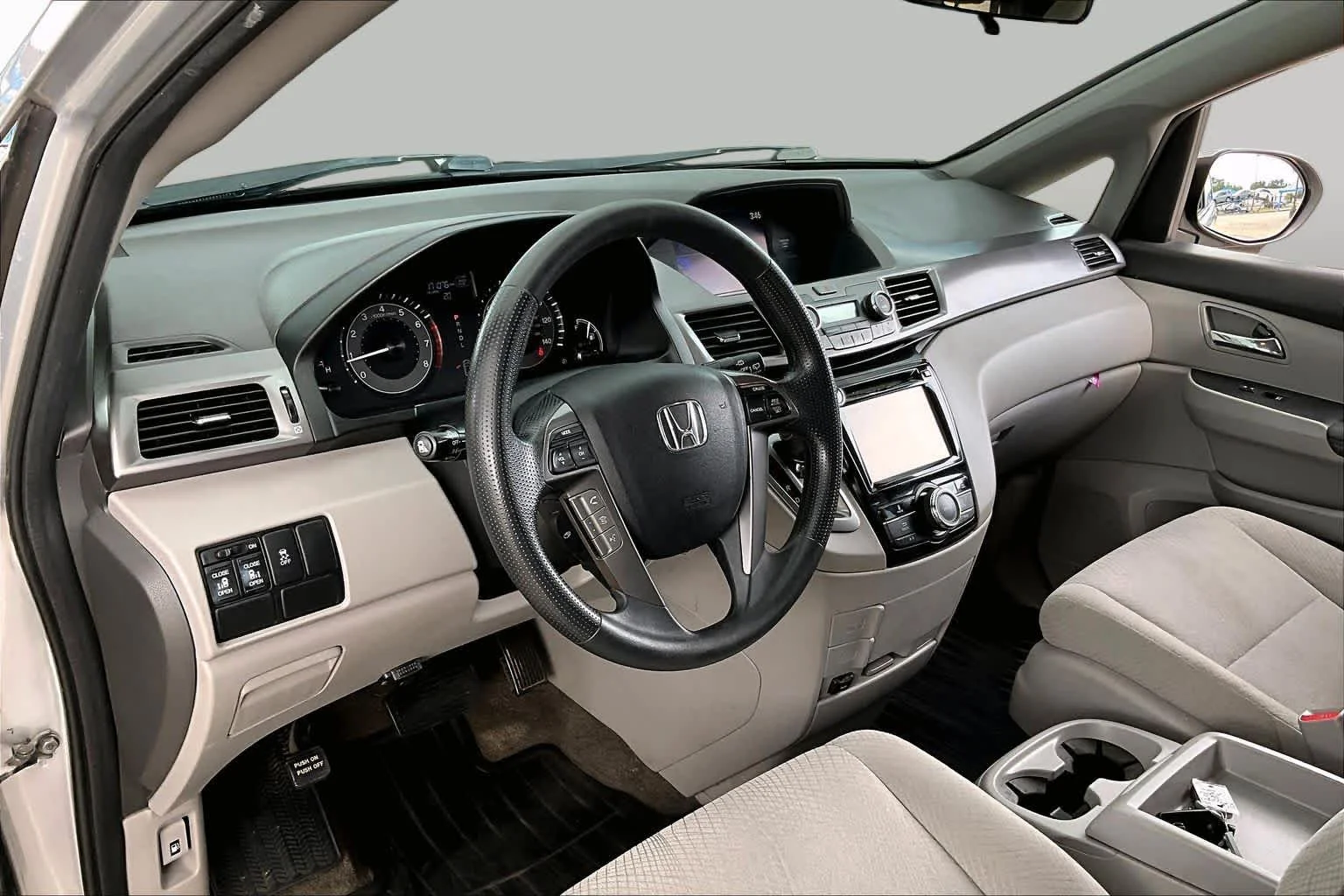 Used 2014 Alabaster Silver Metallic Honda EX image 17