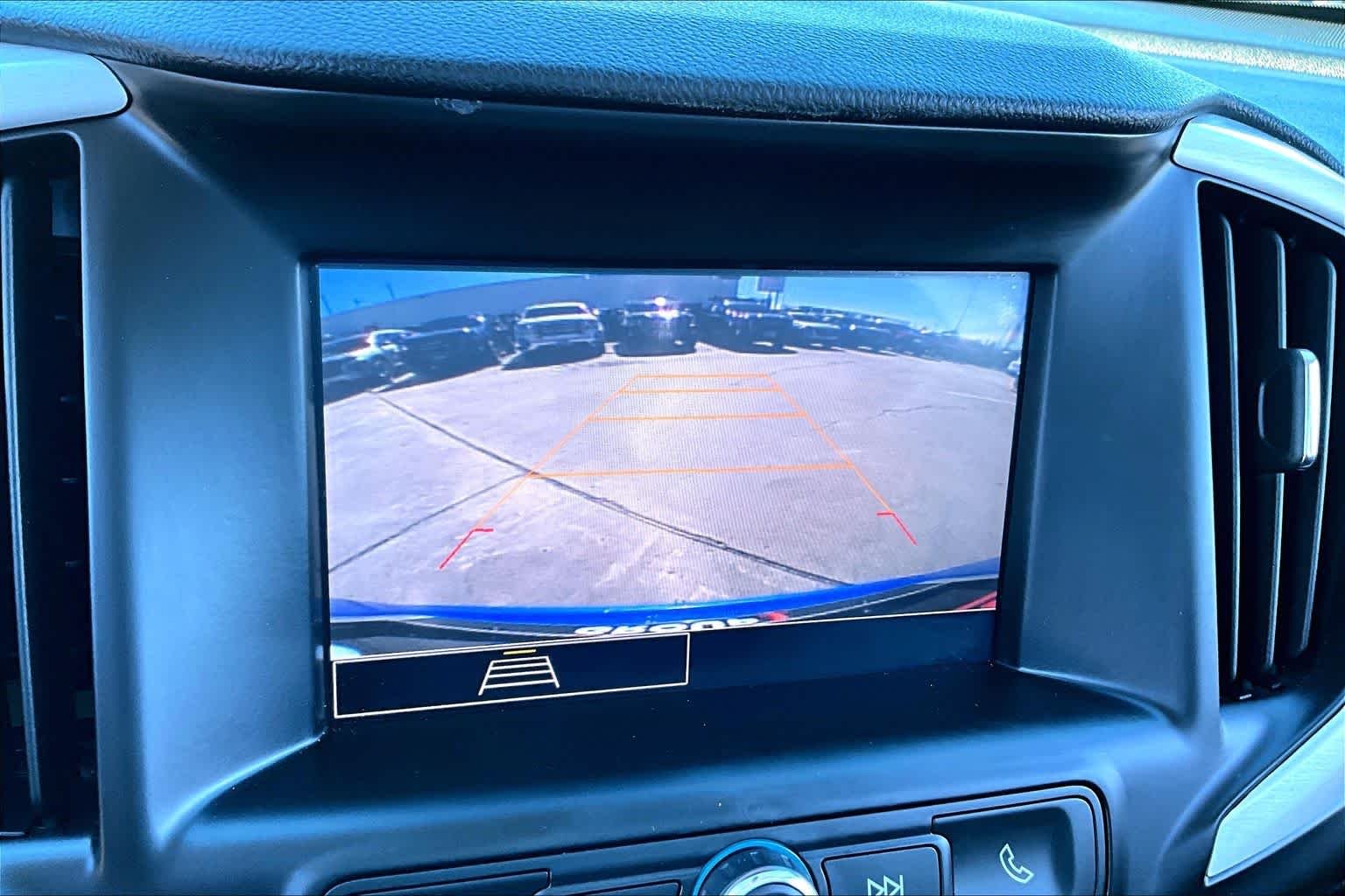 Used 2024 Riptide Metallic GMC SLE image 27