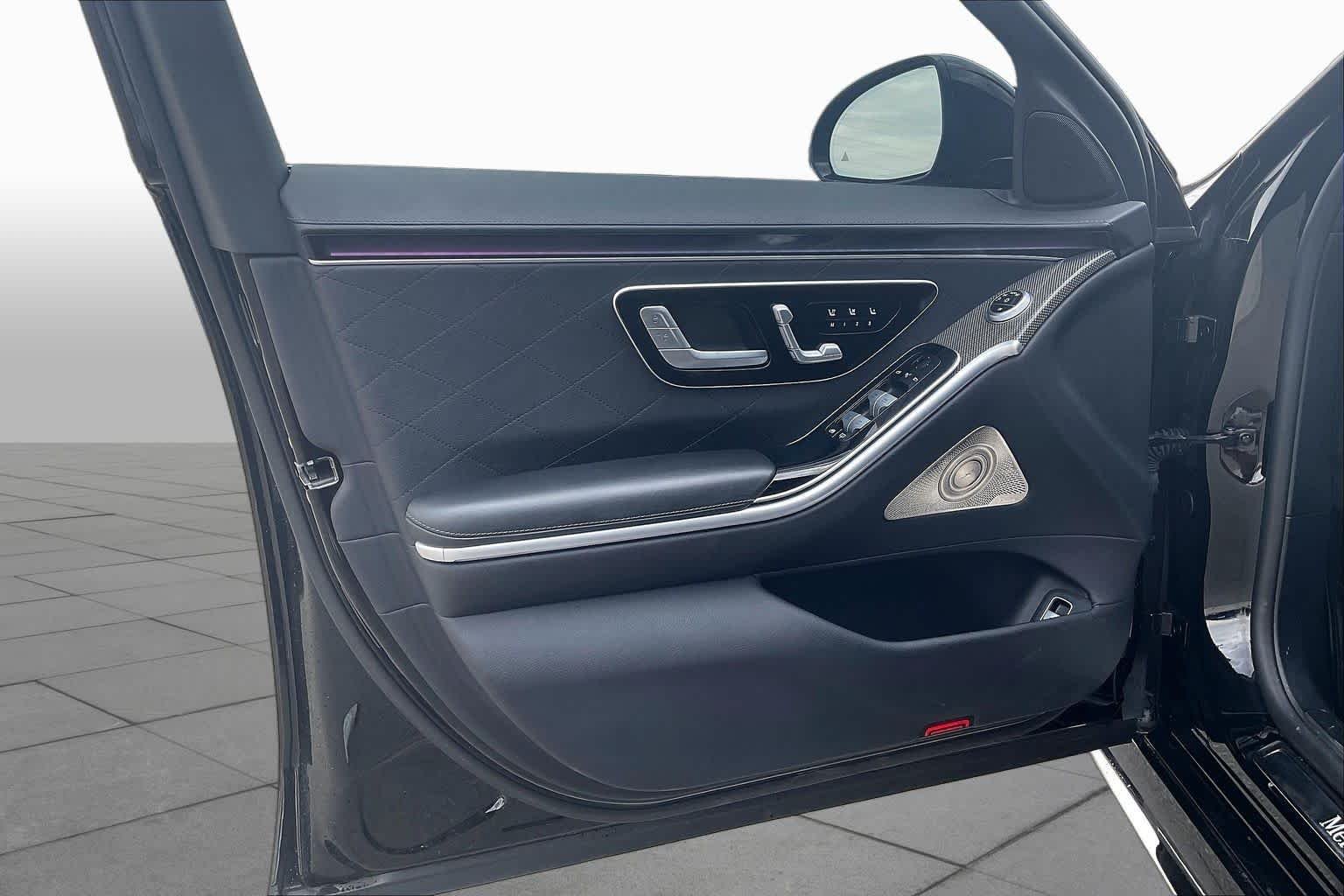Used 2023 Obsidian Black Mercedes-Benz S 580 image 20