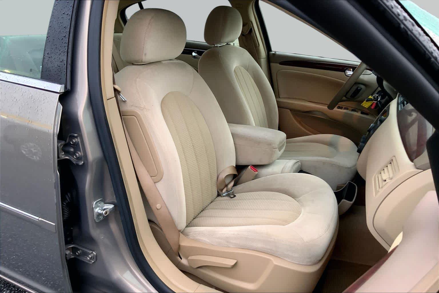 Used 2006 Sandstone Metallic Buick CX image 8