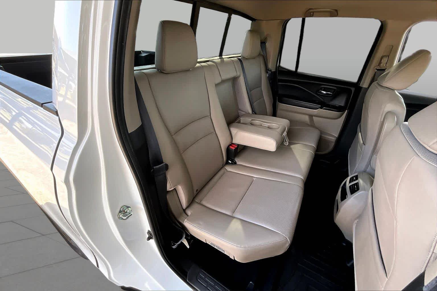 Certified Used 2020 Platinum White Pearl Honda RTL-E image 20