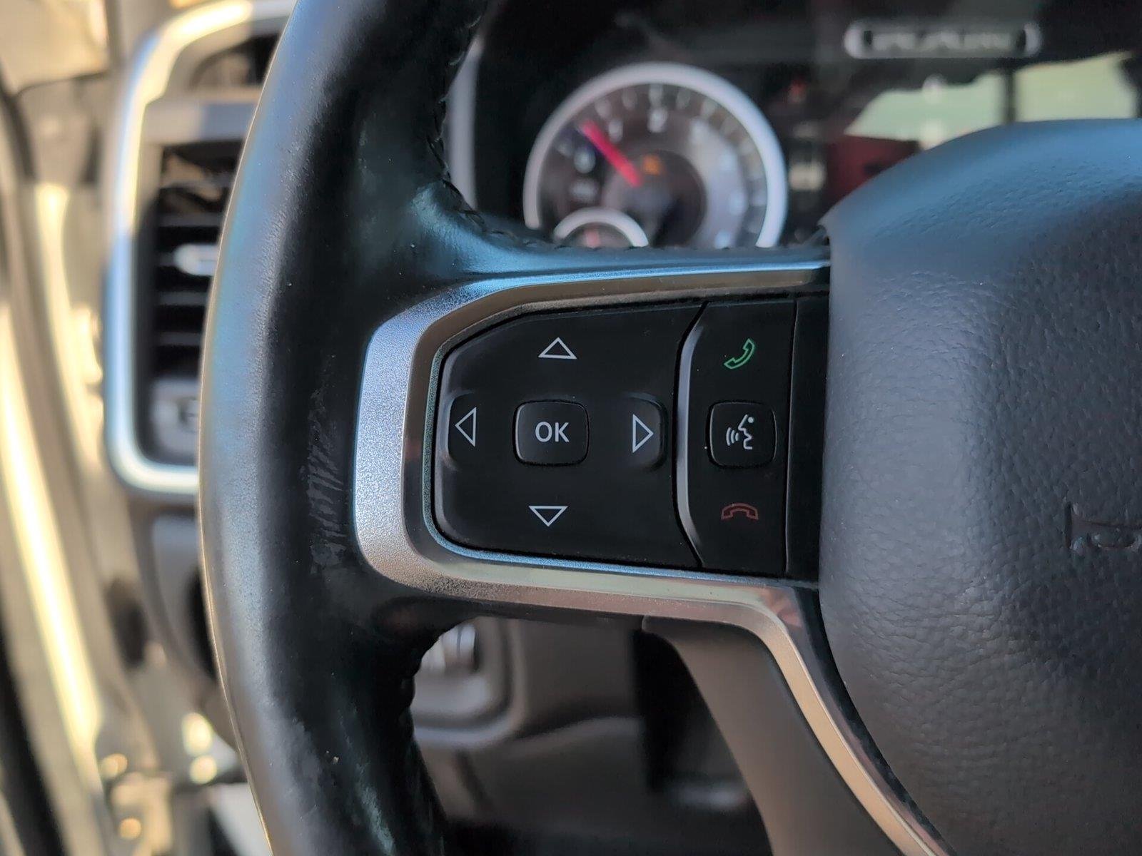 Used 2019 Ivory White Tri-Coat Pearlcoat Ram Laramie image 27