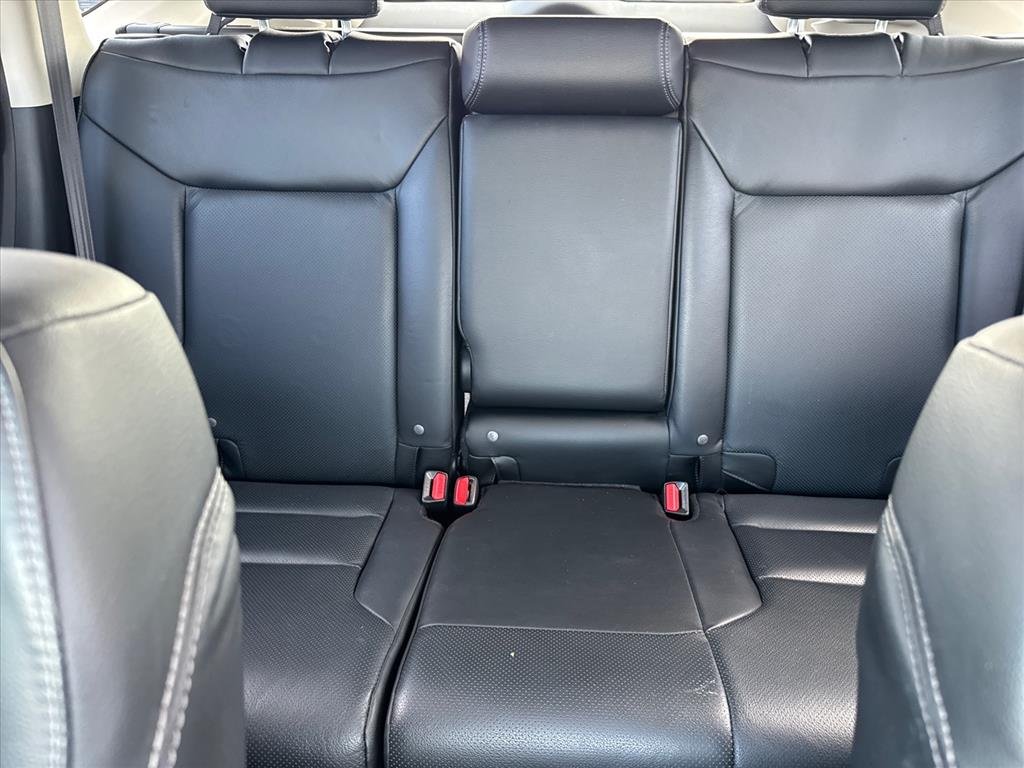 Used 2016 Crystal Black Pearl Honda Touring image 17