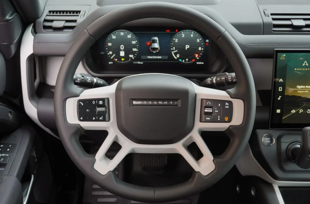 New 2026 Santorini Black Land Rover S image 18