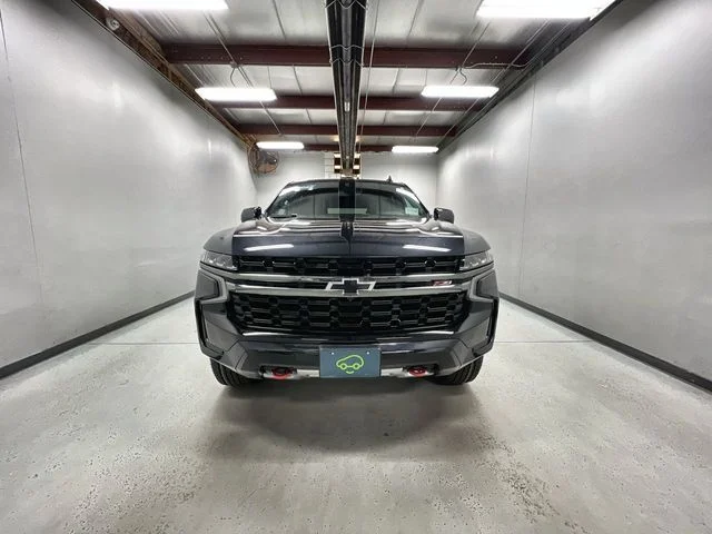 Certified Used 2022 Gray Chevrolet Z71 image 3