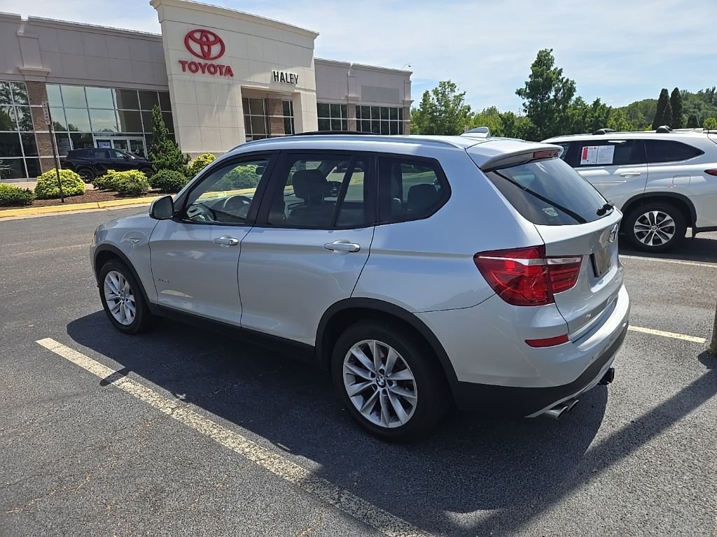 Used 2017 Silver BMW xDrive28i image 4