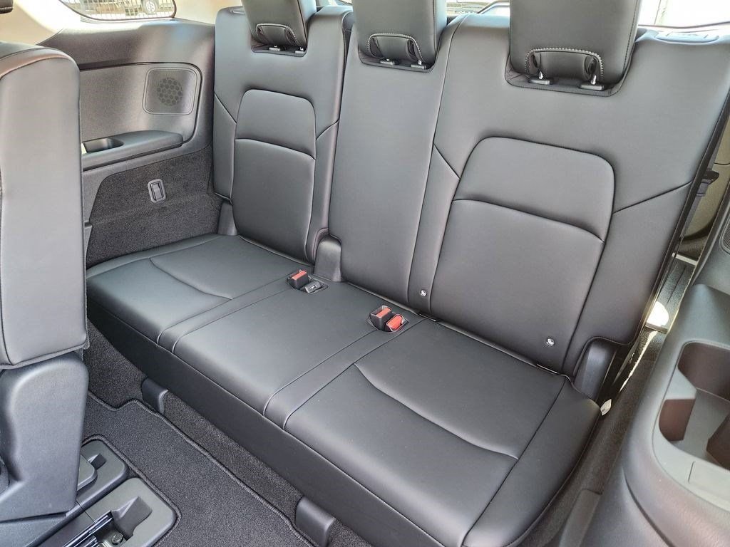 New 2026 Boulder Gray Pearl Nissan Platinum image 17