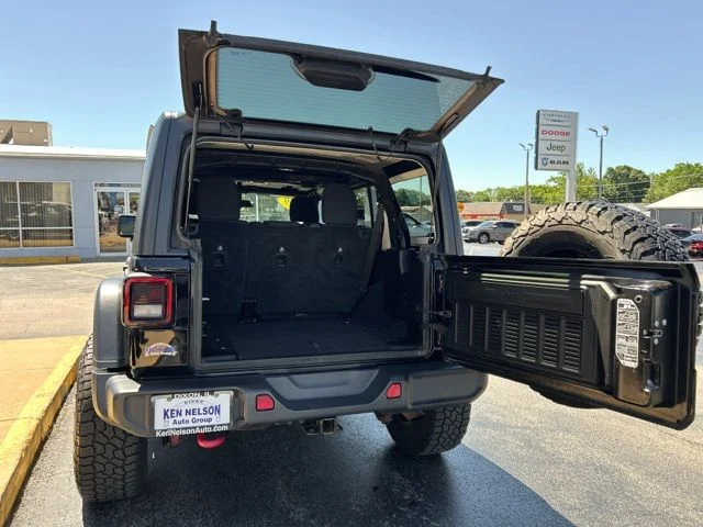 Used 2019 Black Jeep Unlimited Rubicon image 8