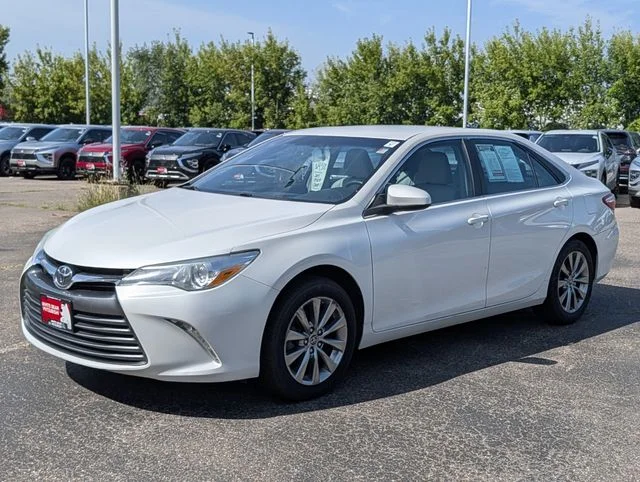 Used 2015 Toyota Camry XLE with VIN 4T1BF1FK9FU004101 for sale in White Bear Lake, Minnesota