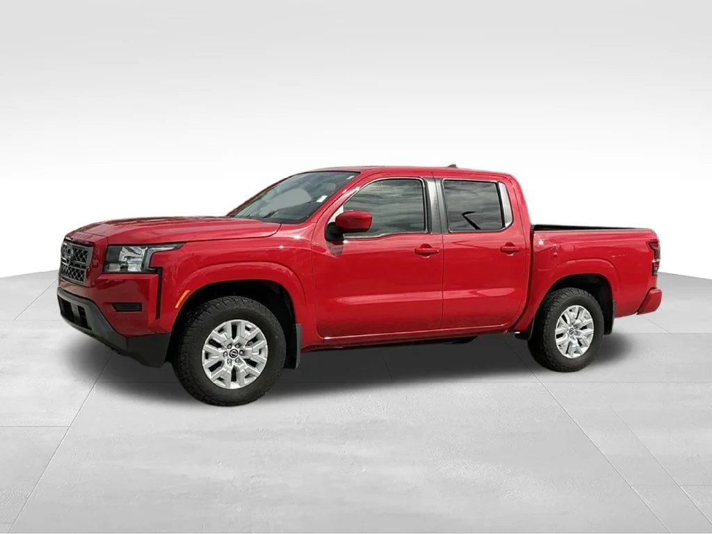 Used 2022 Red Nissan SV image 2