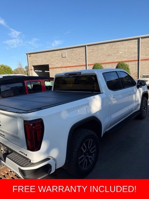 Used 2022 White GMC AT4 image 3