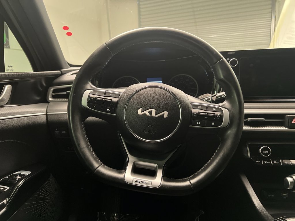 2023 Kia K5 GT-Line - Photo 14