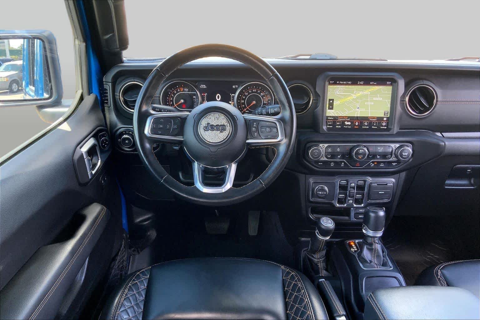 Used 2022 Hydro Blue Pearlcoat Jeep Unlimited High Altitude image 11