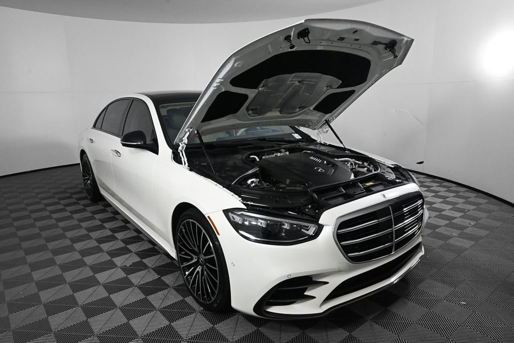 Certified Used 2023 White Mercedes-Benz S 580 image 32
