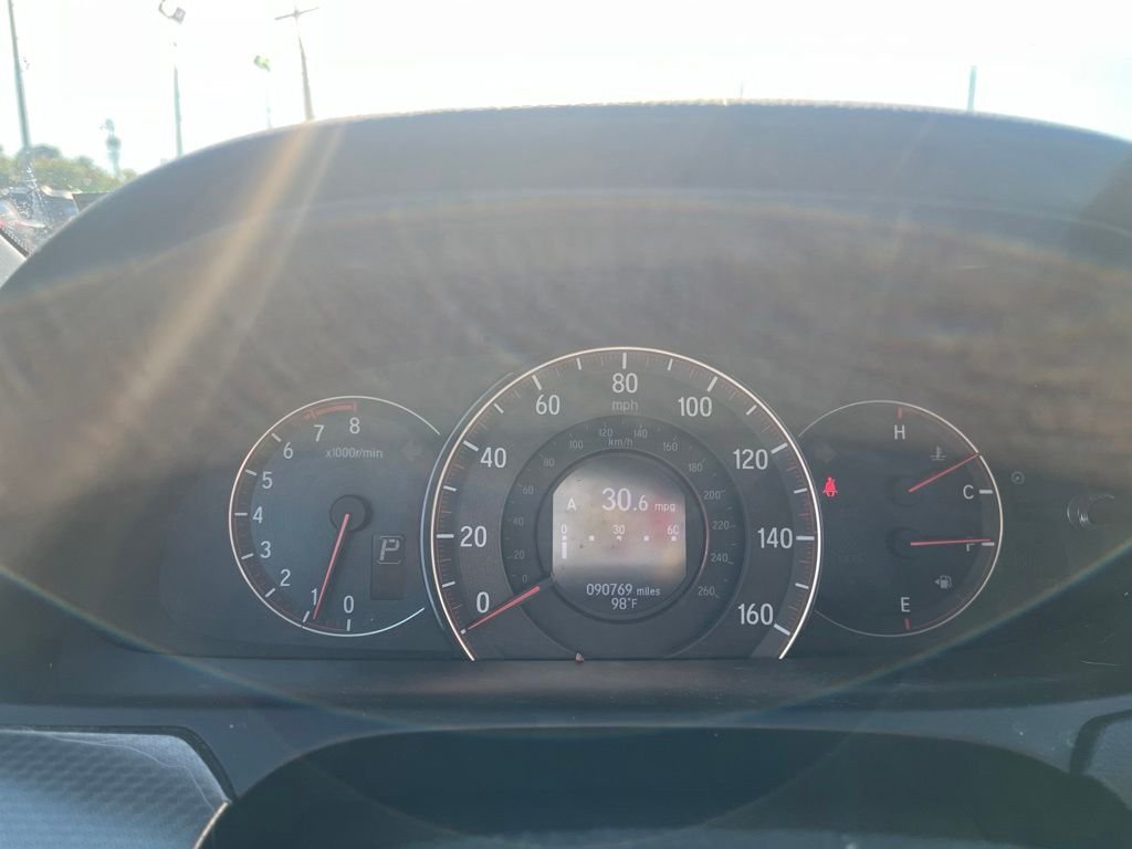 Used 2016  Honda Touring image 12