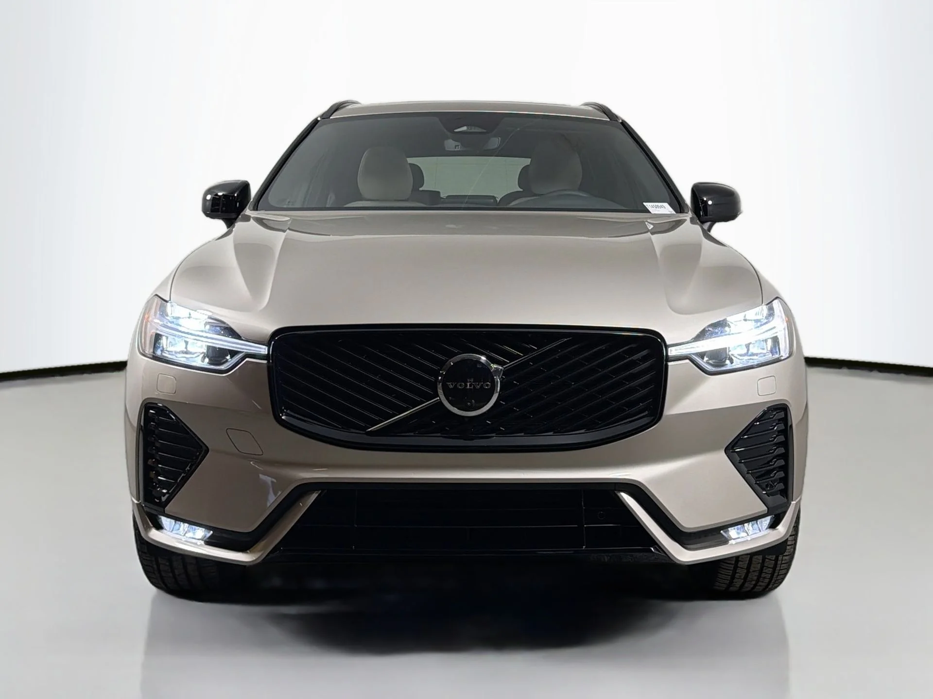 New 2026 Bright Dusk Volvo Plus image 2