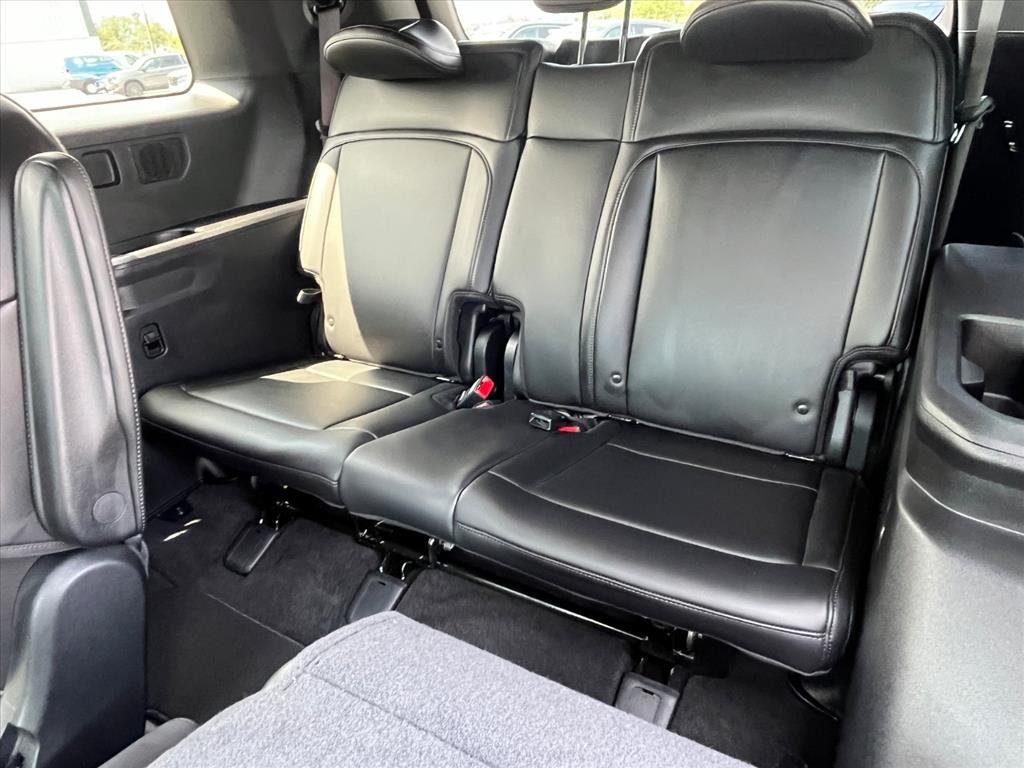 Used 2027 Black Jade Green Kia X-Line EX image 21