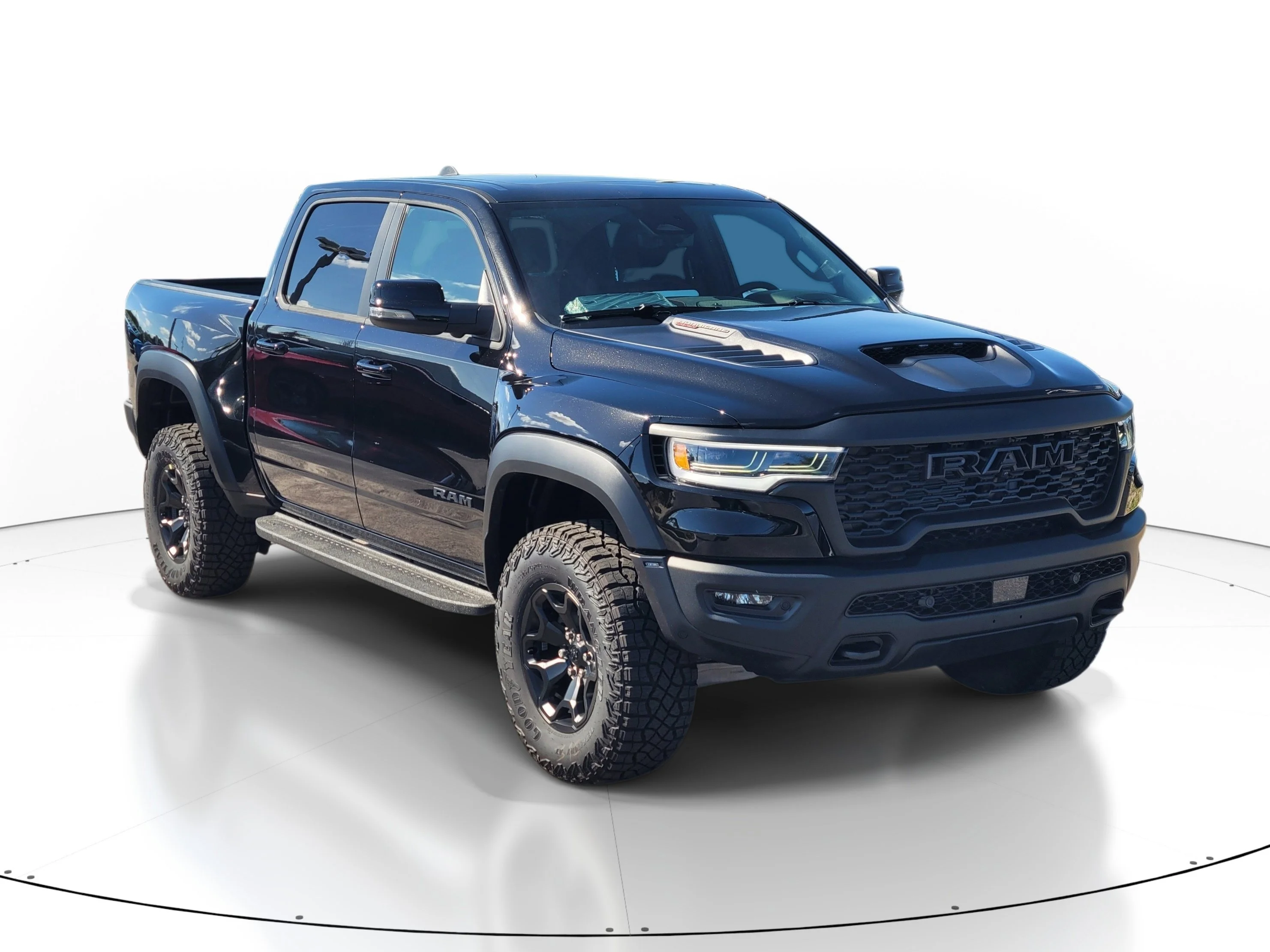 New 2026 Diamond Black Crystal Pearlcoat Ram RHO image 1
