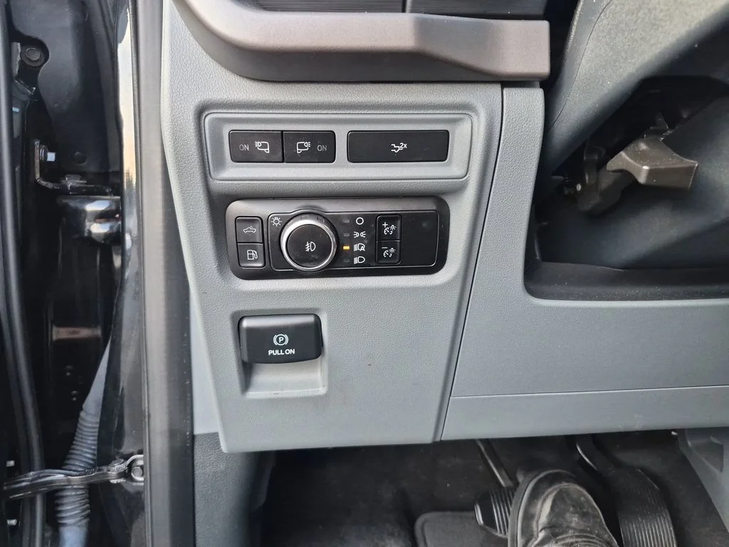 Used 2024 Black Metallic Ford XLT image 24