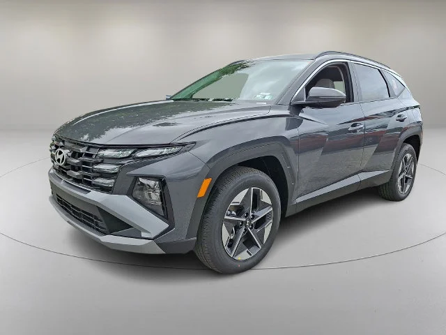 New 2026 Gray Hyundai SEL Convenience image 2