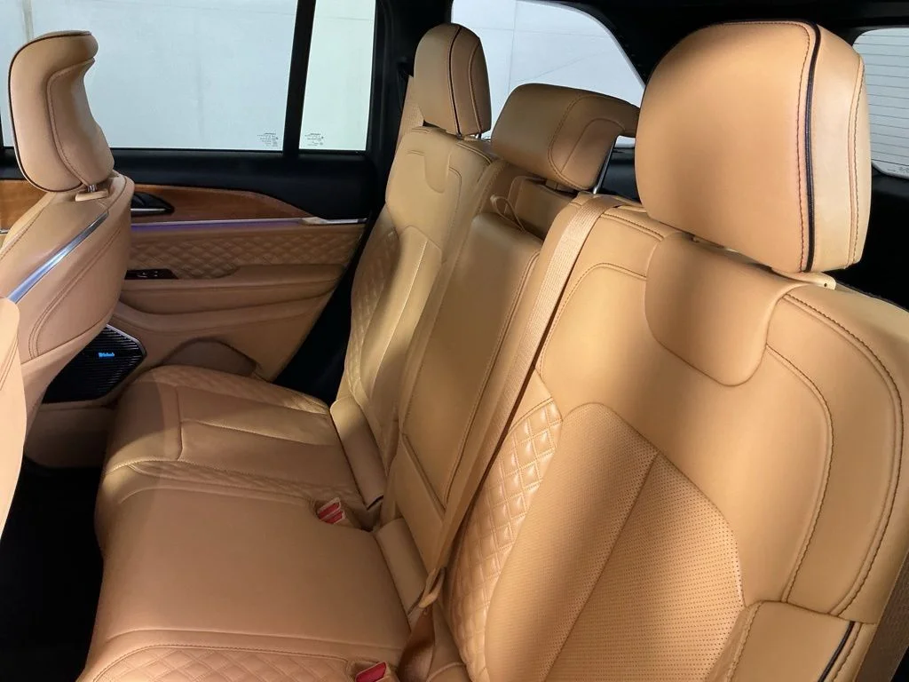Certified Used 2023 White Jeep Summit Reserve image 14