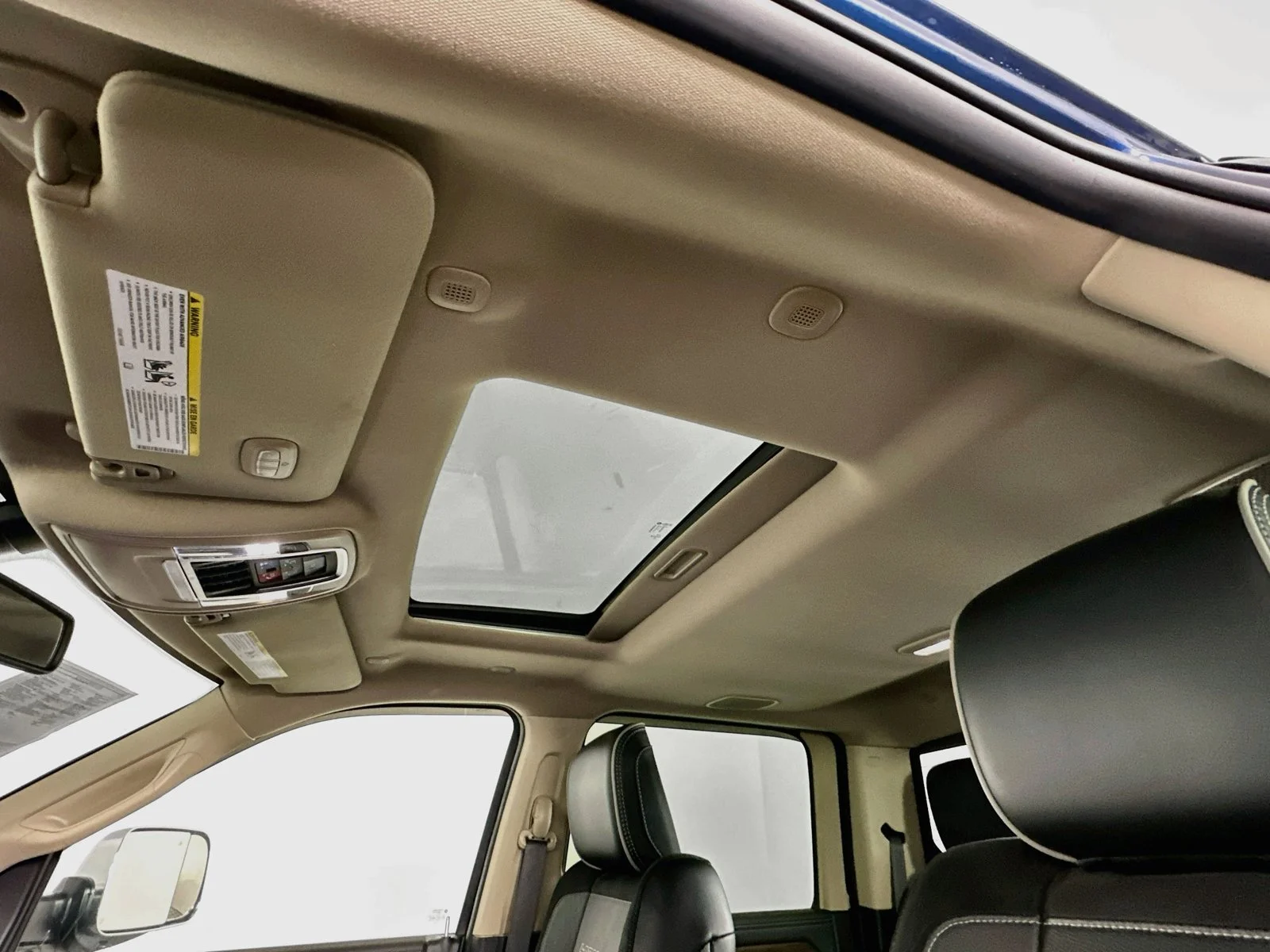 Used 2022 Patriot Blue Pearlcoat Ram Laramie image 21