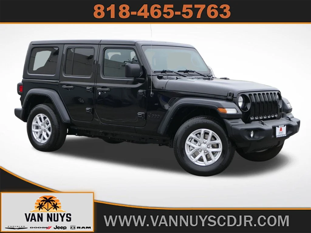2023 Jeep Wrangler Sport S's photo