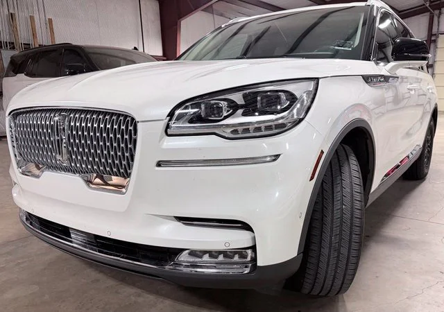 Used 2020 White Lincoln Reserve image 7