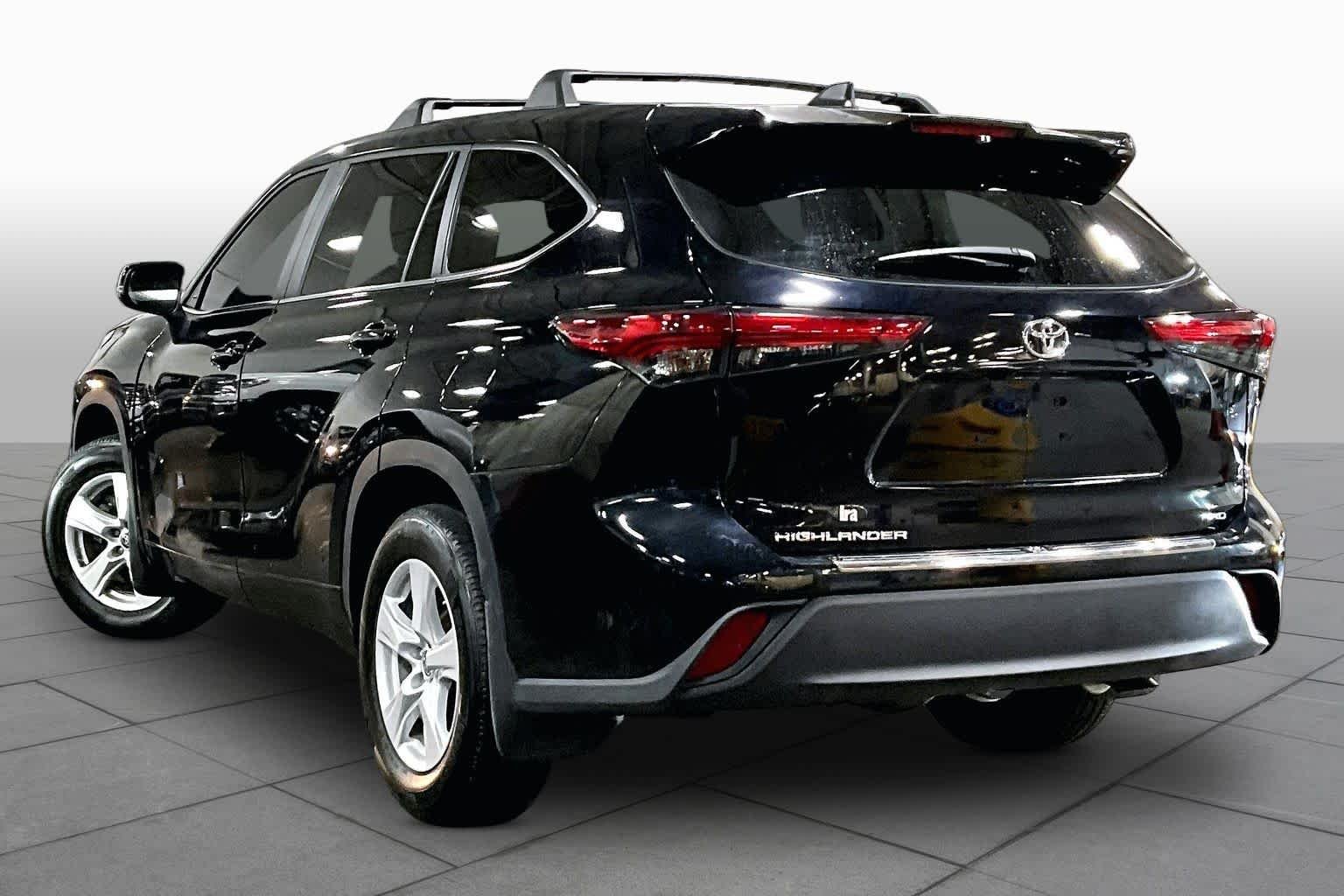 Used 2023 Midnight Black Metallic Toyota L image 12