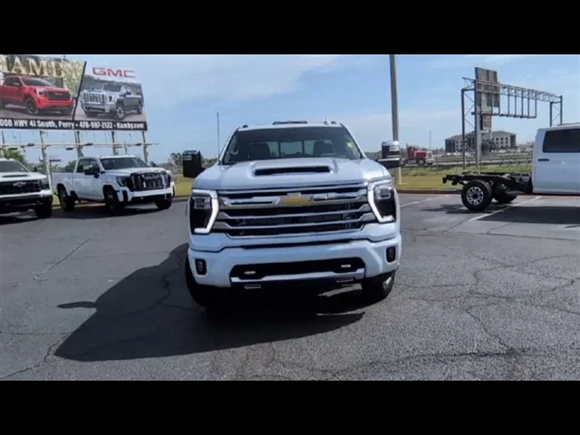 New 2026 Polar White Tricoat Chevrolet High Country DRW image 27