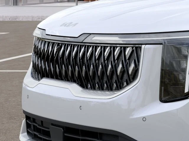 New 2026 Snow White Pearl Kia LXS image 12