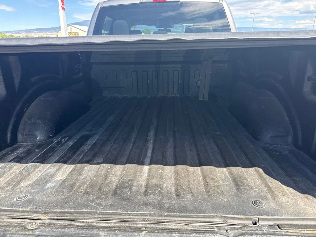 Used 2021 Gray Ford XLT image 12