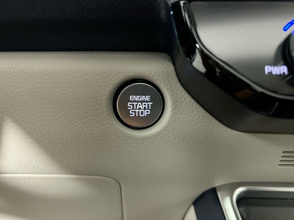 New 2026 Ceramic Silver Kia EX image 20