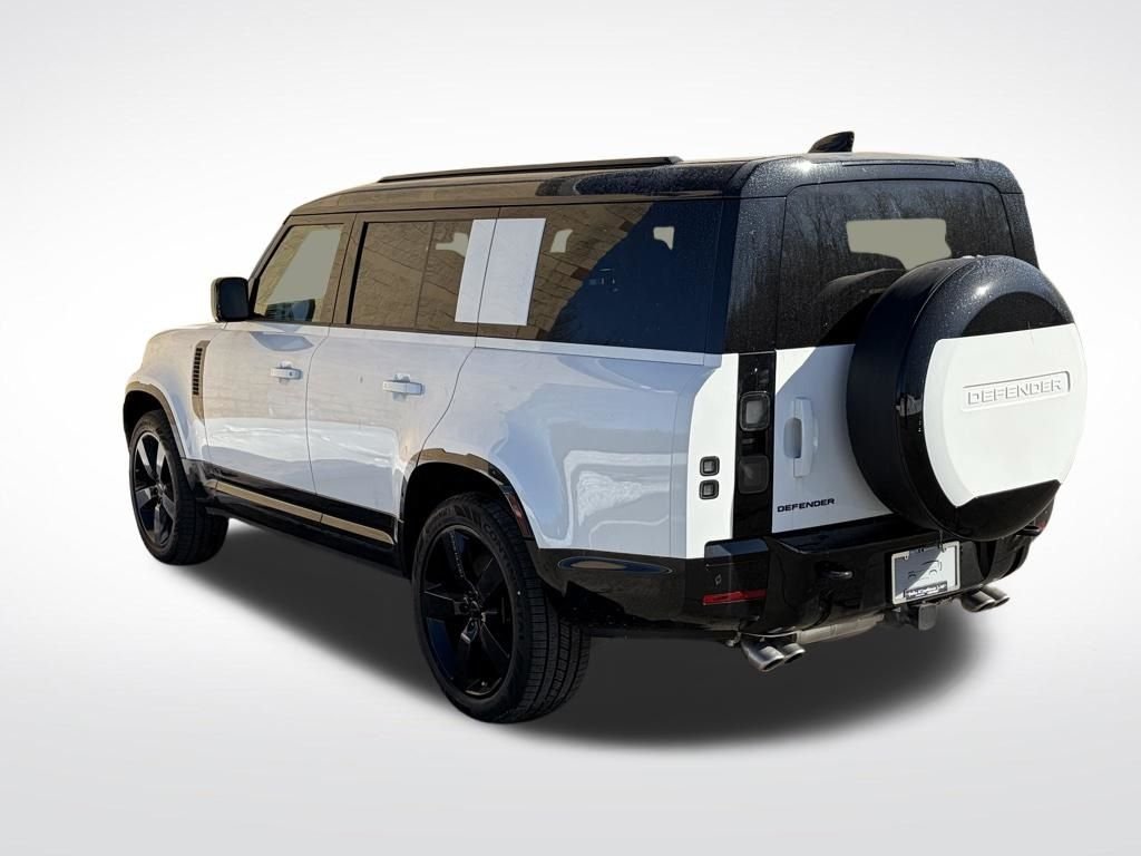 New 2026 White Land Rover V8 image 8