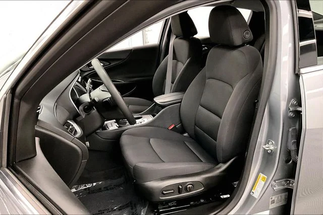 Used 2023 Sterling Gray Metallic Chevrolet LT image 23