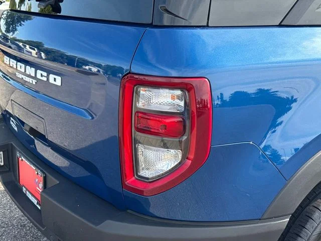 Used 2024 Blue Ford Outer Banks image 13