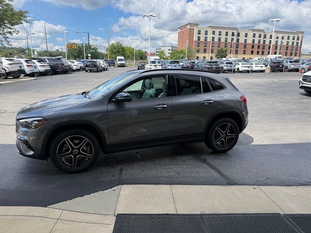New 2026 Mountain Grey Metallic Mercedes-Benz GLA 250 image 16