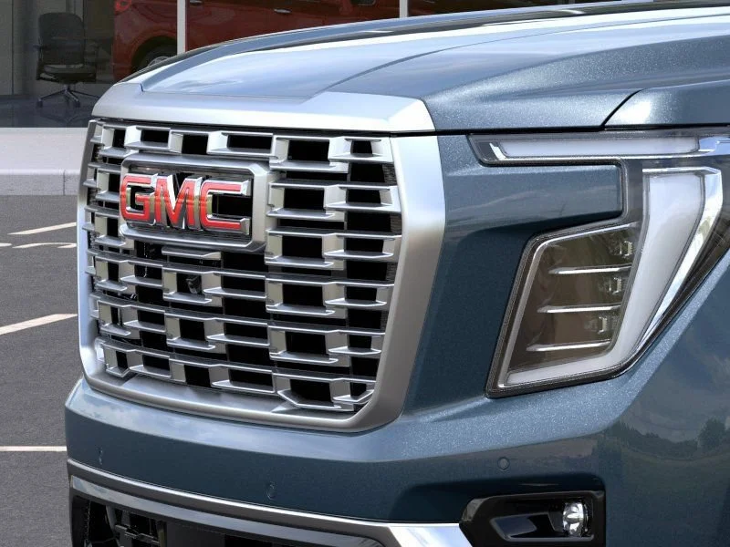 2026 GMC Yukon XL Denali - Photo 13