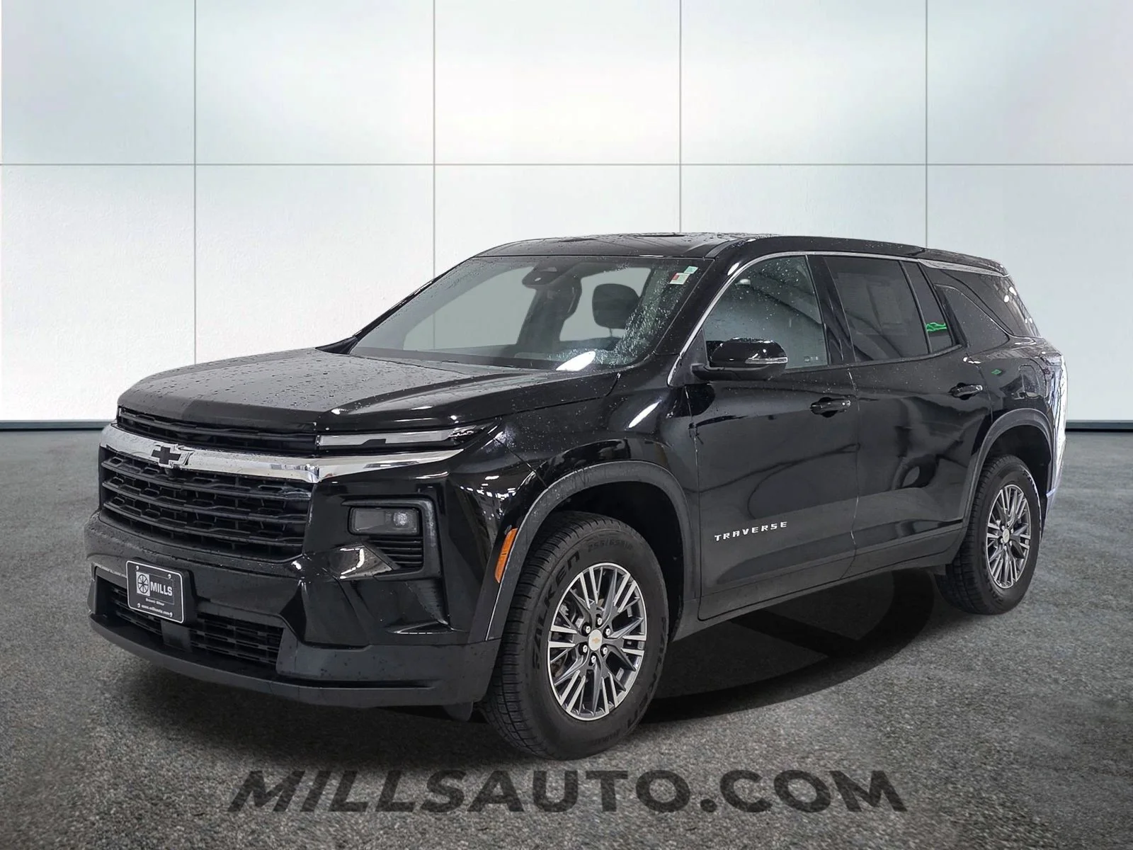 Used 2024 Chevrolet Traverse LS with VIN 1GNEVEKS8RJ145224 for sale in Willmar, Minnesota